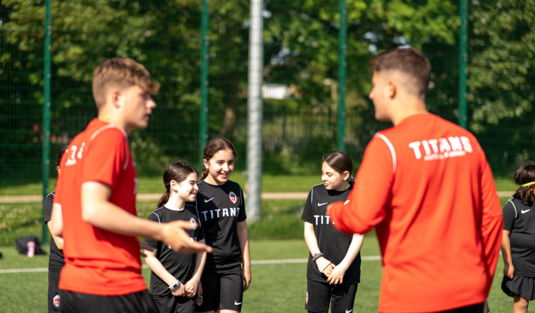 Impact of fan pressure on young players